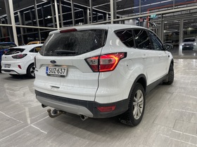 Ford Kuga vaihtoauto