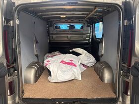 Opel Vivaro vaihtoauto