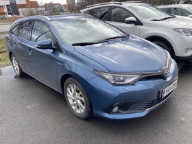 Toyota Auris vaihtoauto