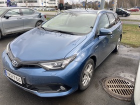 Toyota Auris vaihtoauto