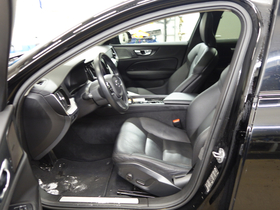 Volvo V60 Cross Country vaihtoauto