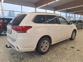Mitsubishi Outlander PHEV vaihtoauto