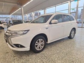 Mitsubishi Outlander PHEV vaihtoauto