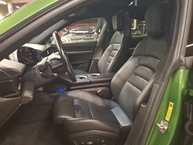 Porsche Taycan vaihtoauto