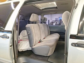 Toyota Previa vaihtoauto