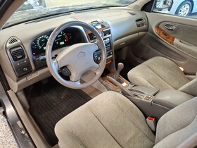 Nissan Maxima vaihtoauto