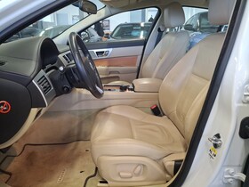 Jaguar XF vaihtoauto