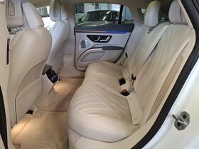 Mercedes-Benz EQS vaihtoauto