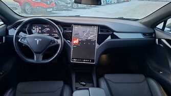 Tesla Model S vaihtoauto