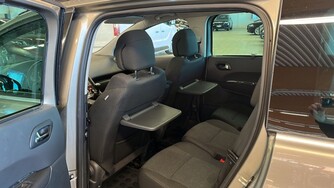 Peugeot 5008 vaihtoauto