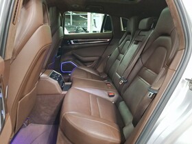 Porsche Panamera vaihtoauto