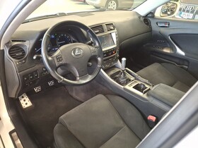 Lexus IS vaihtoauto