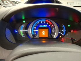 Honda Insight vaihtoauto