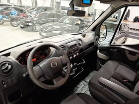 Nissan NV400 vaihtoauto