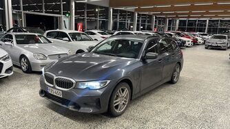 BMW 330 vaihtoauto