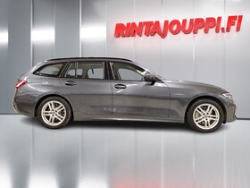 BMW 330 vaihtoauto