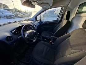 Ford Transit Courier vaihtoauto