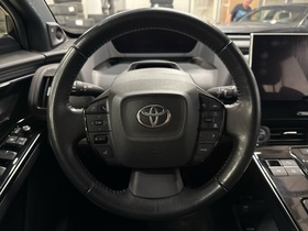 Toyota bZ4X vaihtoauto