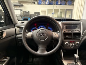 Subaru Forester vaihtoauto