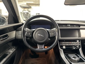 Jaguar XF vaihtoauto