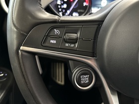 Alfa Romeo Giulia vaihtoauto