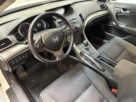 Honda Accord vaihtoauto