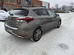 Toyota Auris vaihtoauto