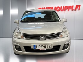 Nissan Tiida vaihtoauto