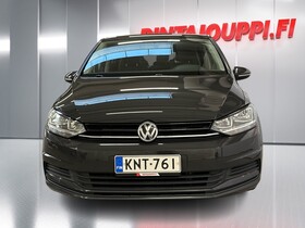 Volkswagen Touran vaihtoauto