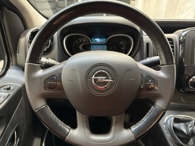 Opel Vivaro vaihtoauto