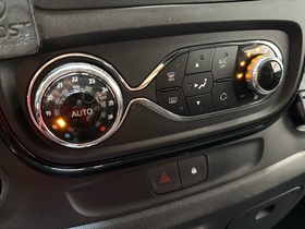 Opel Vivaro vaihtoauto