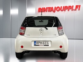 Toyota iQ vaihtoauto