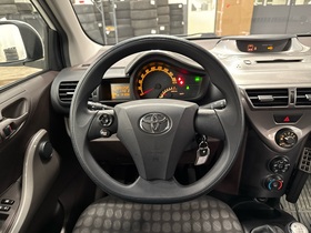 Toyota iQ vaihtoauto