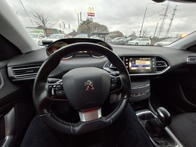 Peugeot 308 vaihtoauto