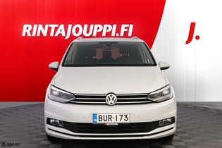 Volkswagen Touran vaihtoauto