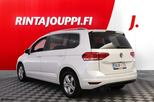 Volkswagen Touran vaihtoauto