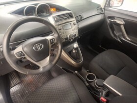 Toyota Verso vaihtoauto
