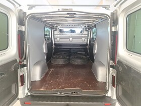 Opel Vivaro vaihtoauto