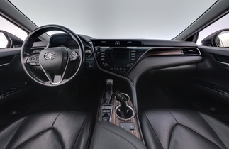Toyota Camry vaihtoauto