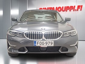 BMW 330 vaihtoauto