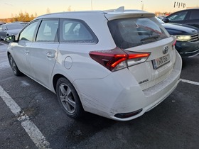 Toyota Auris vaihtoauto