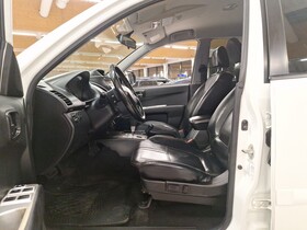 Mitsubishi L200 vaihtoauto