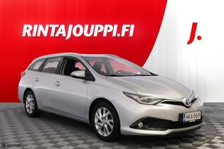 Toyota Auris vaihtoauto