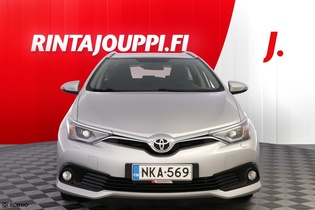 Toyota Auris vaihtoauto