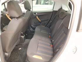 Peugeot 208 vaihtoauto