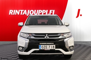 Mitsubishi Outlander PHEV vaihtoauto