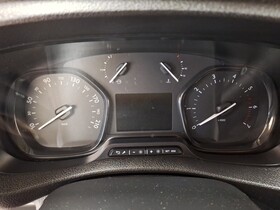 Opel Vivaro vaihtoauto