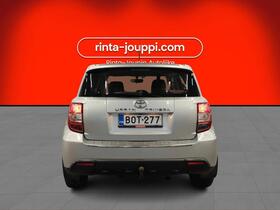 Toyota Urban Cruiser vaihtoauto