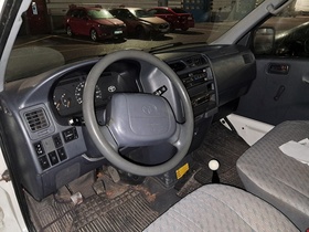 Toyota Hiace vaihtoauto