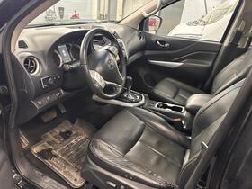 Nissan Navara vaihtoauto